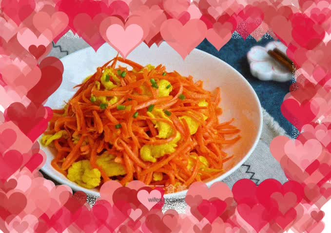 Egg and carrot shreds