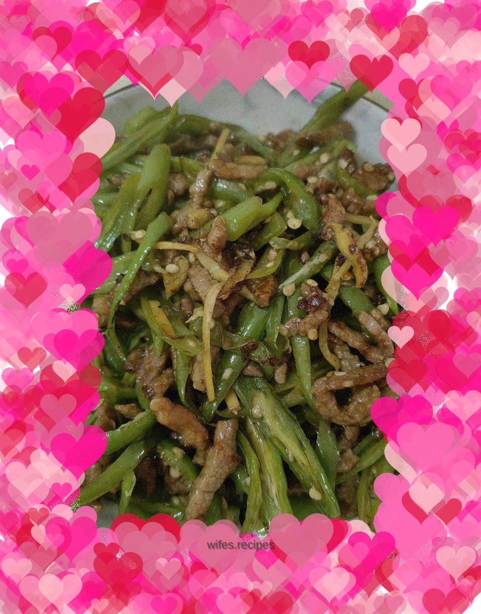 Stir-fried beef with green pepper