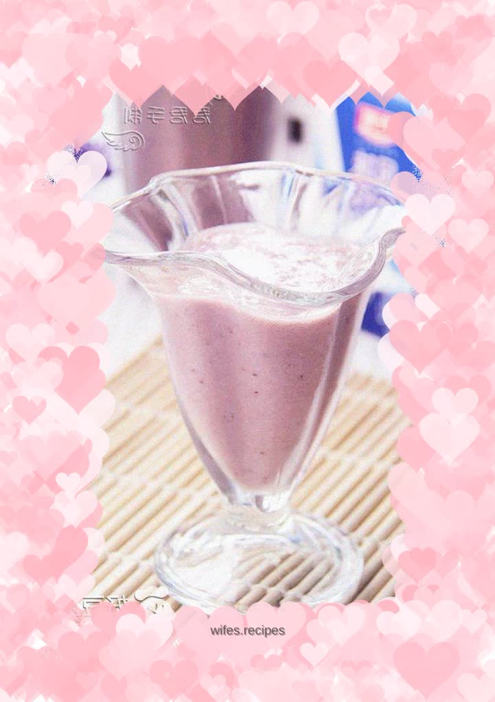 Blueberry Milkshake