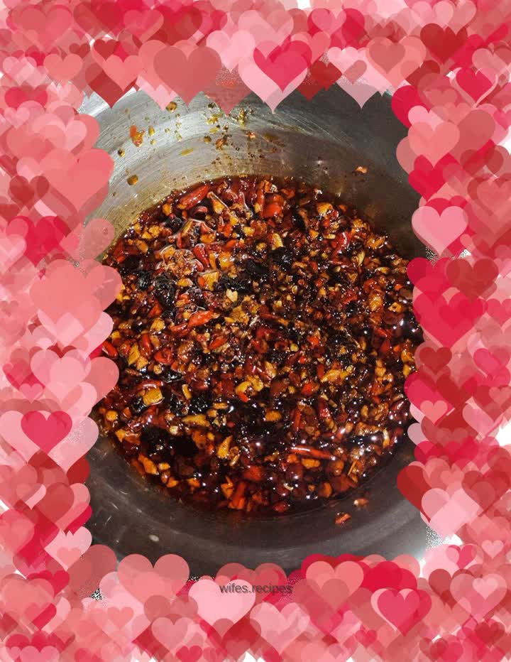 Homemade chili sauce