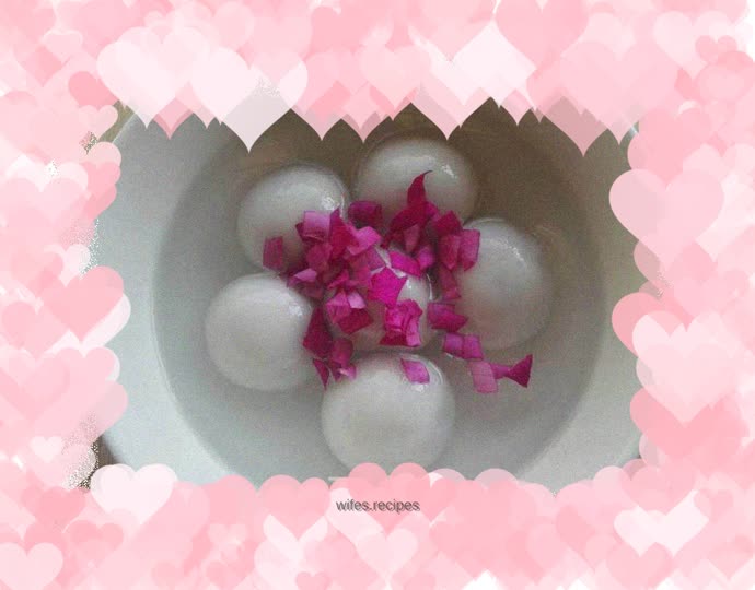 Rice dumplings with flowers and roses