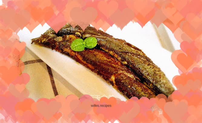 Pan-fried saury