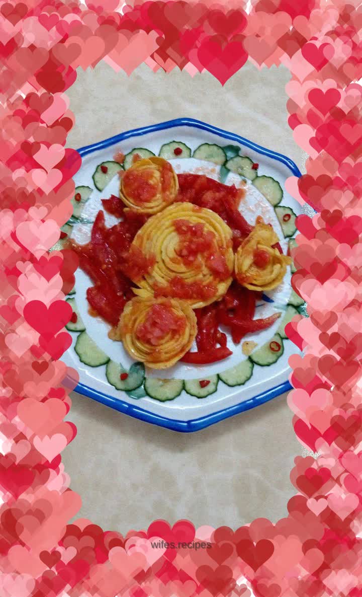 Tomatoes mixed with egg skin and roses