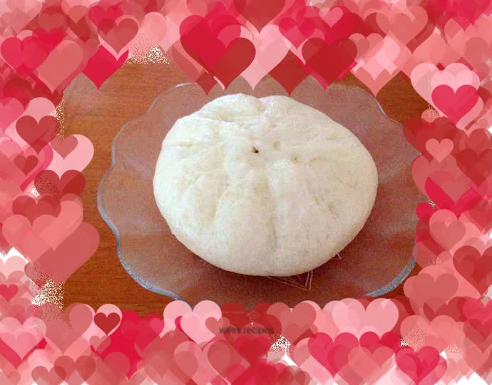 Big steamed buns with beans, rice and chili