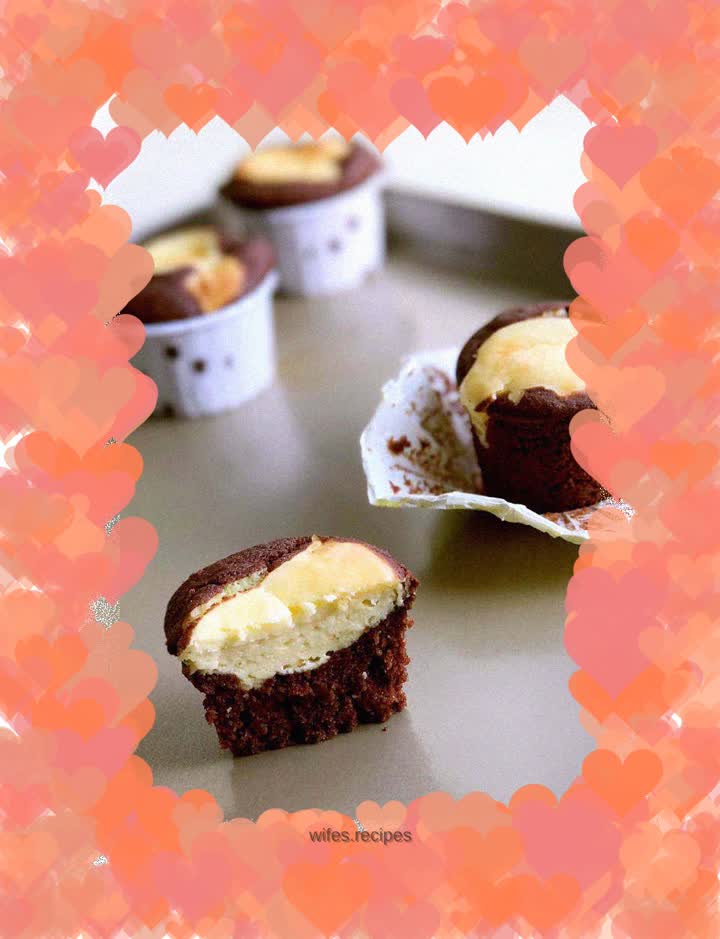 Snow topping chocolate cake