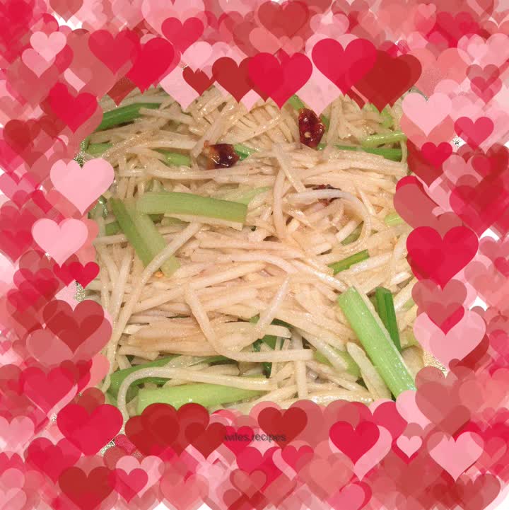 Spicy celery and potato shreds