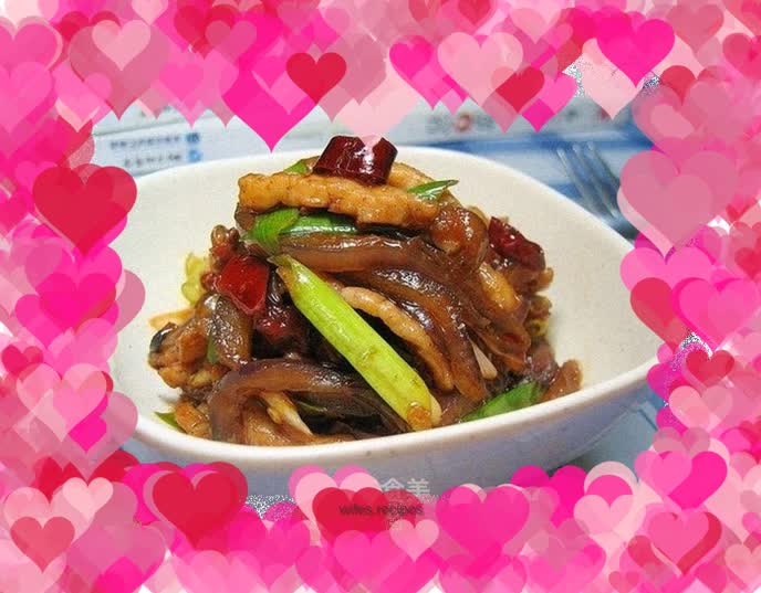 Stir-fried shredded pork with garlic sprouts