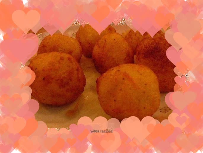 Golden Cheese Potato Balls