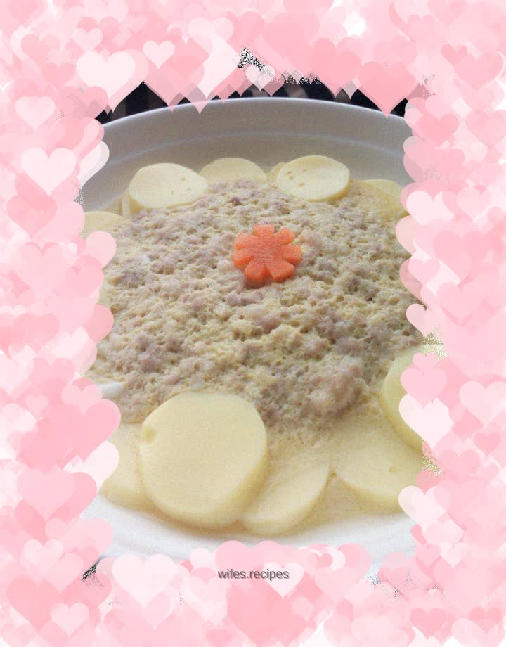 Fresh meat steamed with tamagoyaki