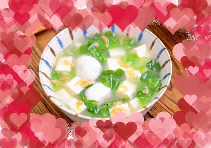 Tofu, shrimp skin and fish ball soup