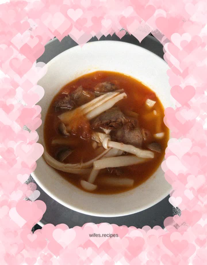 Tomato and Mushroom Beef Soup