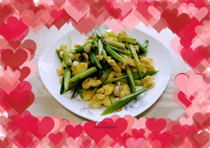 Asparagus Scrambled Eggs