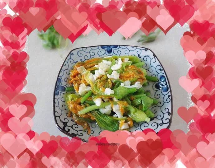Stir-fried pumpkin flowers with minced garlic