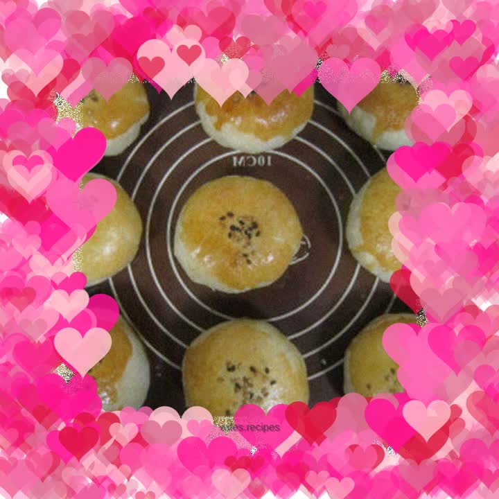 Fresh meat mooncakes