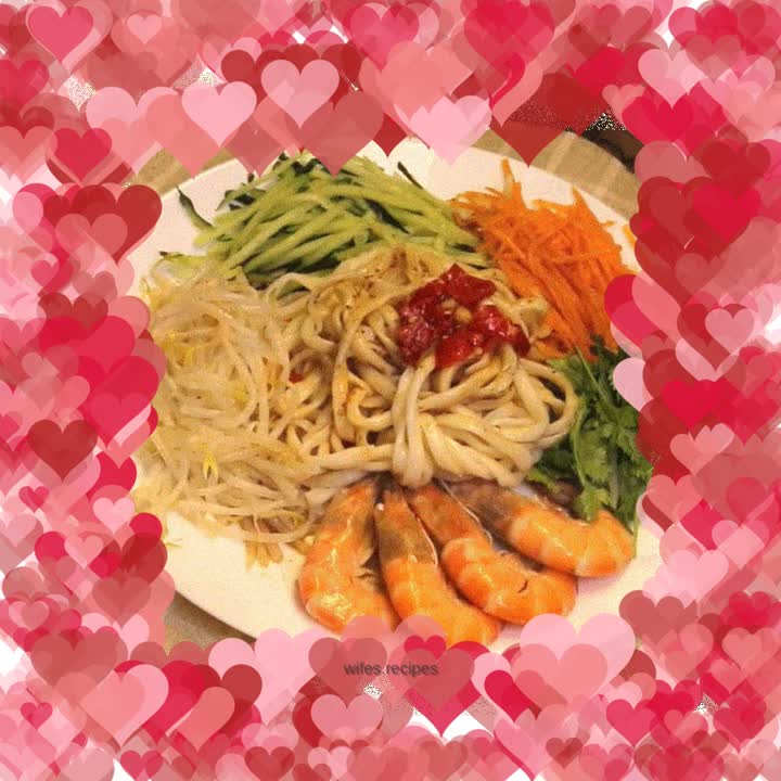 Fresh Shrimp and Chopped Pepper Cold Noodles