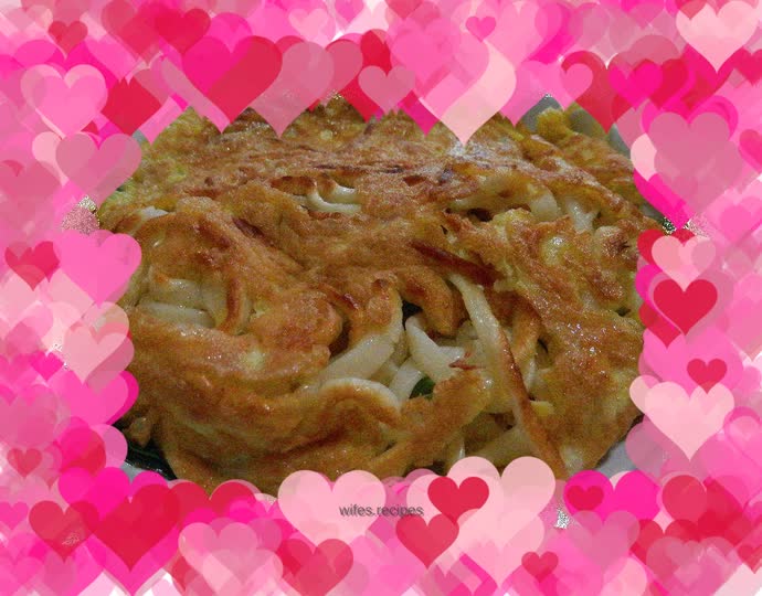 Fried Noodle Omelette