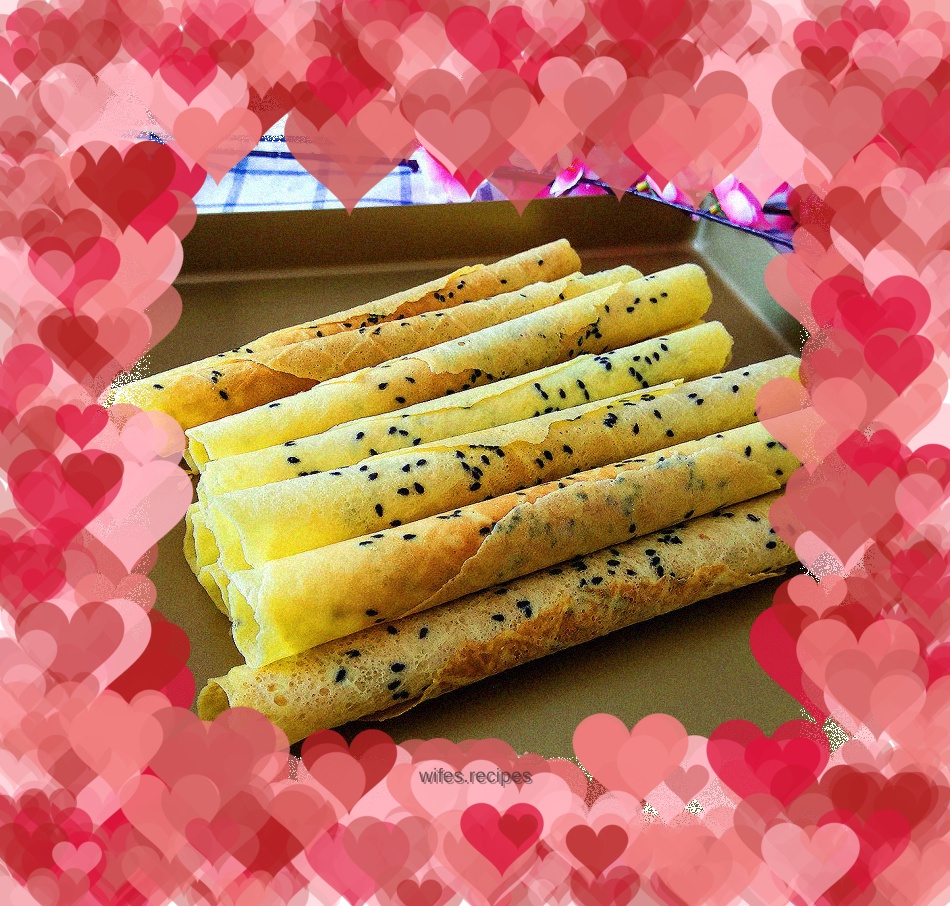 Black sesame crispy egg roll