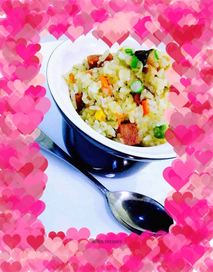 Braised rice with bacon and mushrooms