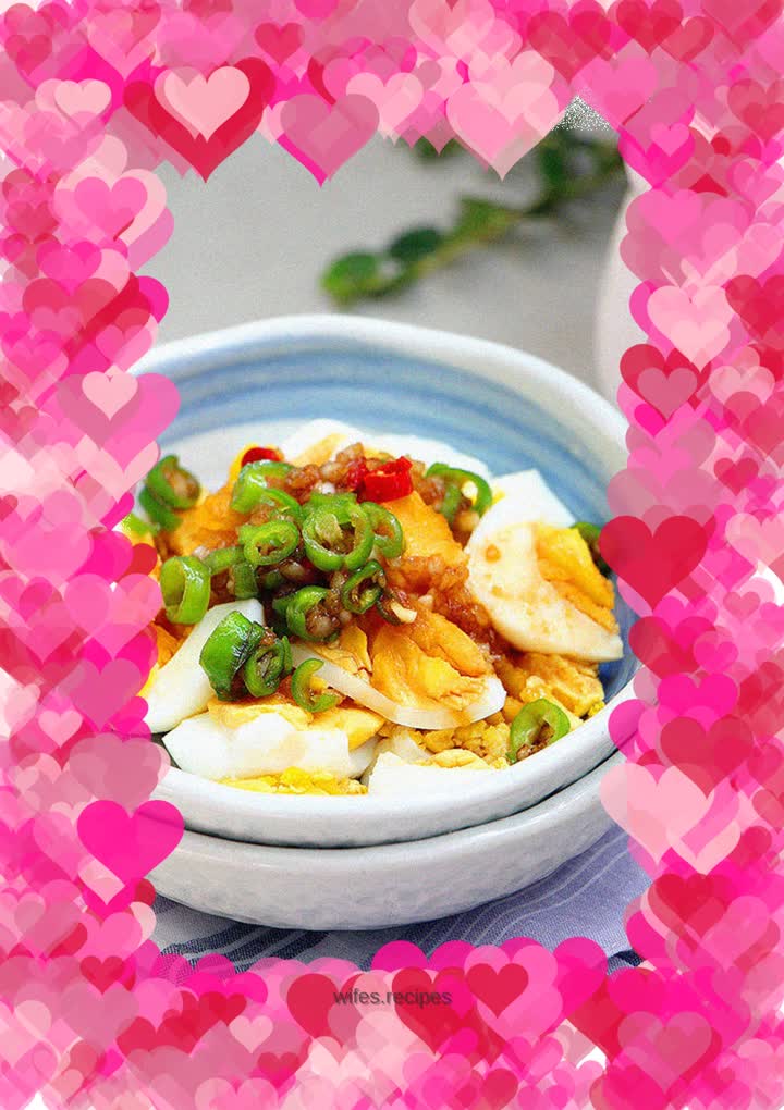 Garlic mixed with eggs