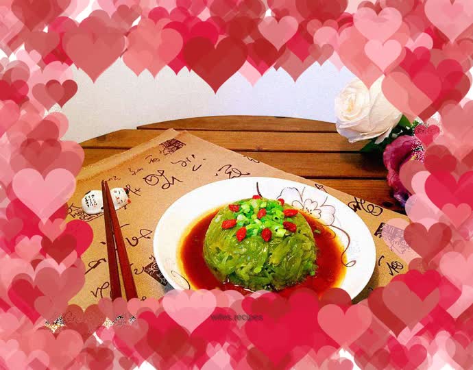 Mixed shredded lettuce