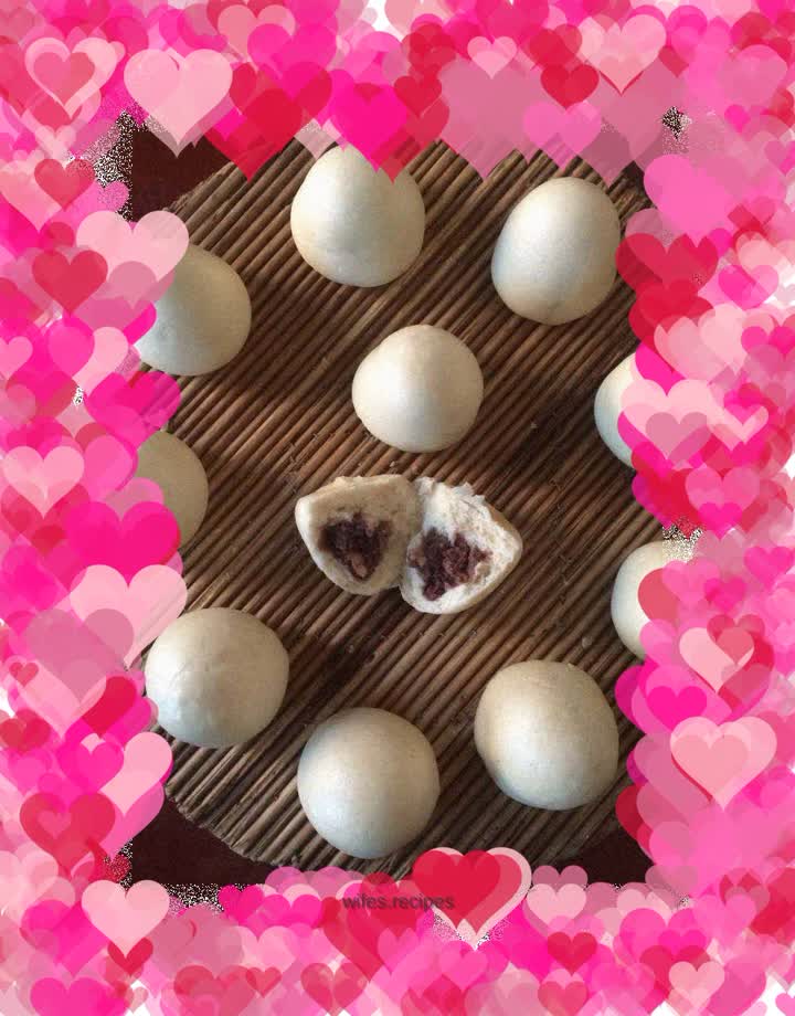 Red bean buns