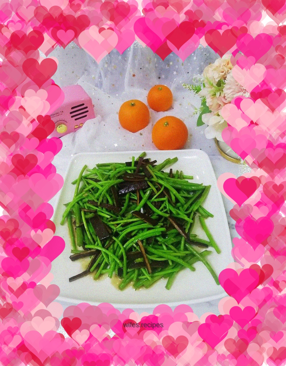 Stir-fried Artemisia with Dried Fragrance