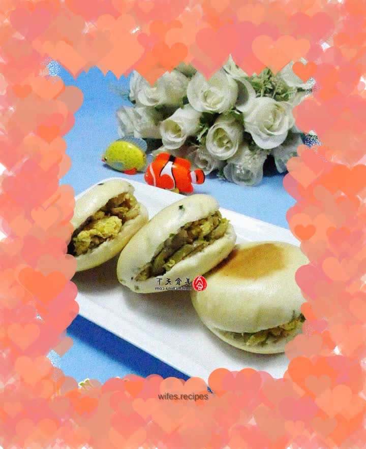 Pickled mustard egg buns