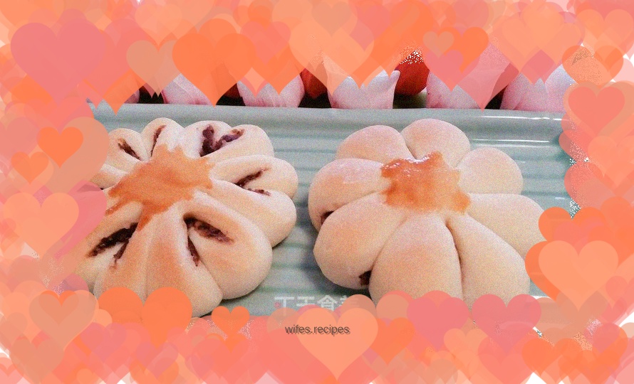 Patterned Bean Paste Bread