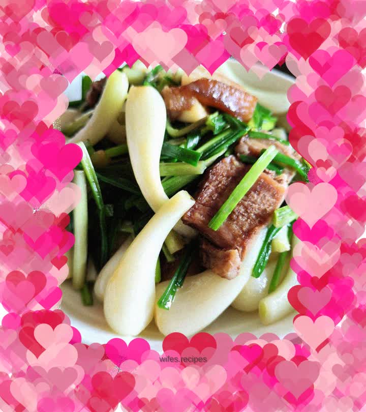 Stir-fried Twice-cooked Pork with Buckwheat Head