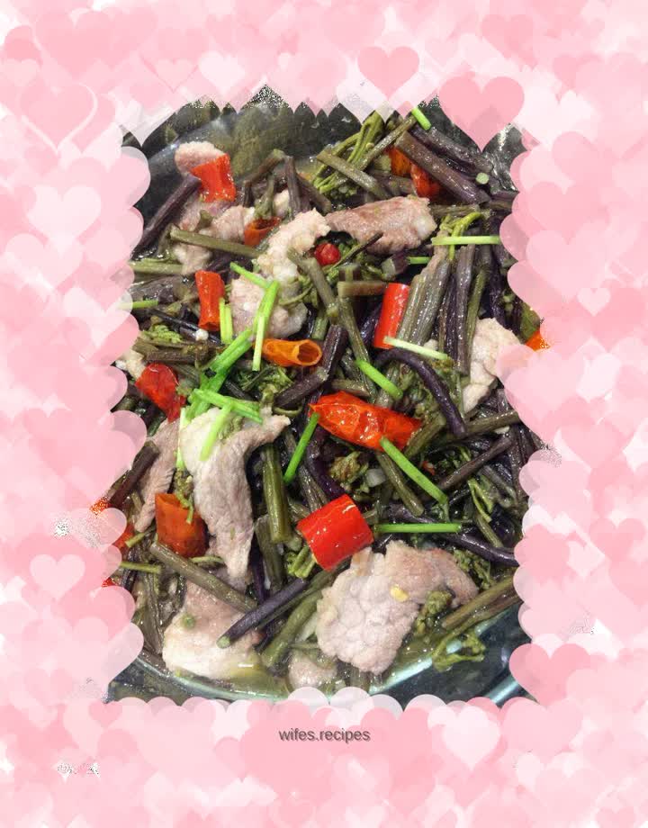 Stir-fried pork with bracken