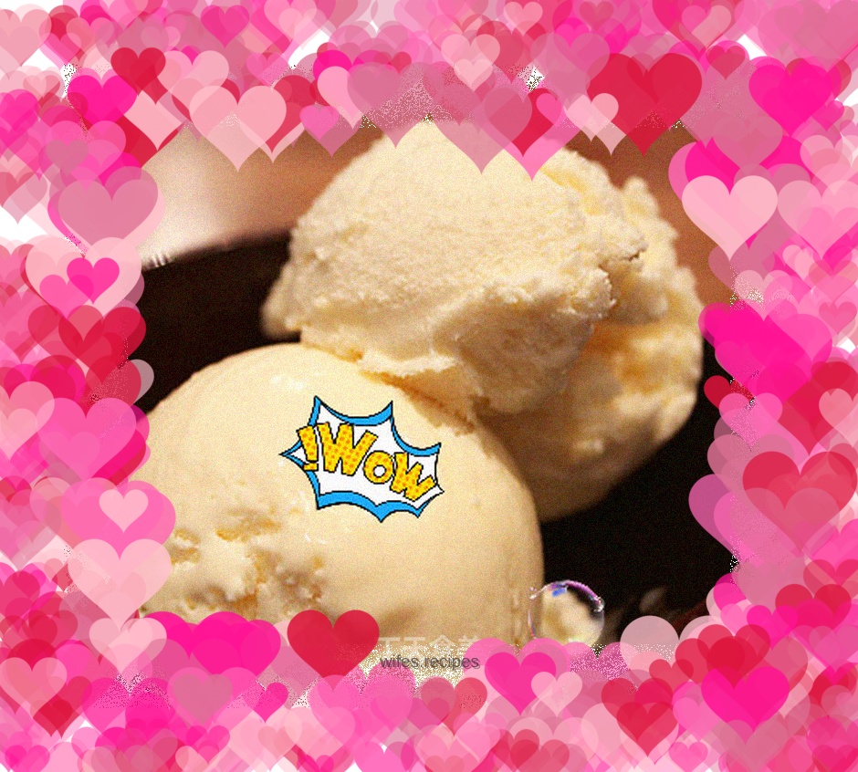 Vanilla ice cream & cranberry ice cream