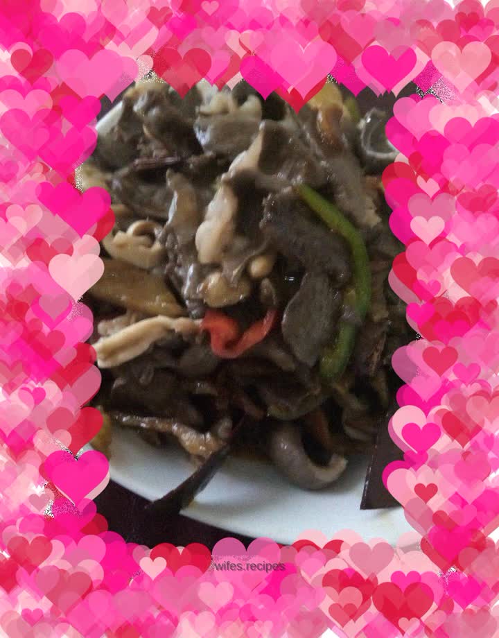 Stir-fried pork heart with double pepper