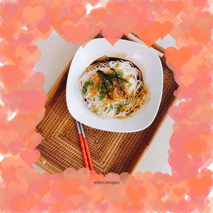 Kaimi soy sauce noodles