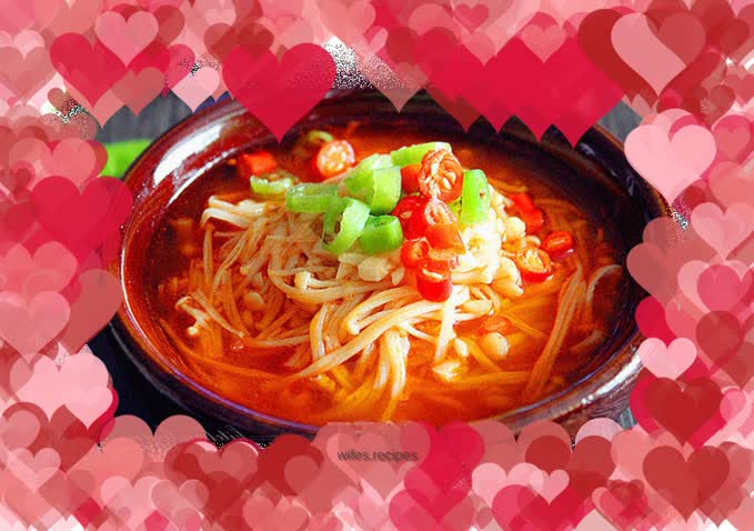 Enoki Mushrooms in Tomato Sauce