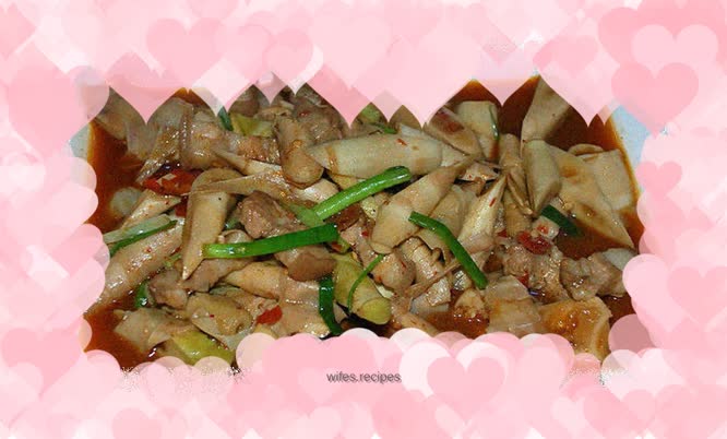 A dish for those who love meat to cool down and relieve heat - Braised Pork Belly with Bitter Bamboo Shoots