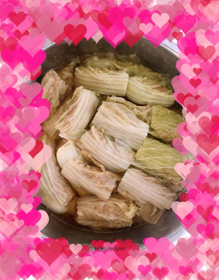 Cabbage meat rolls
