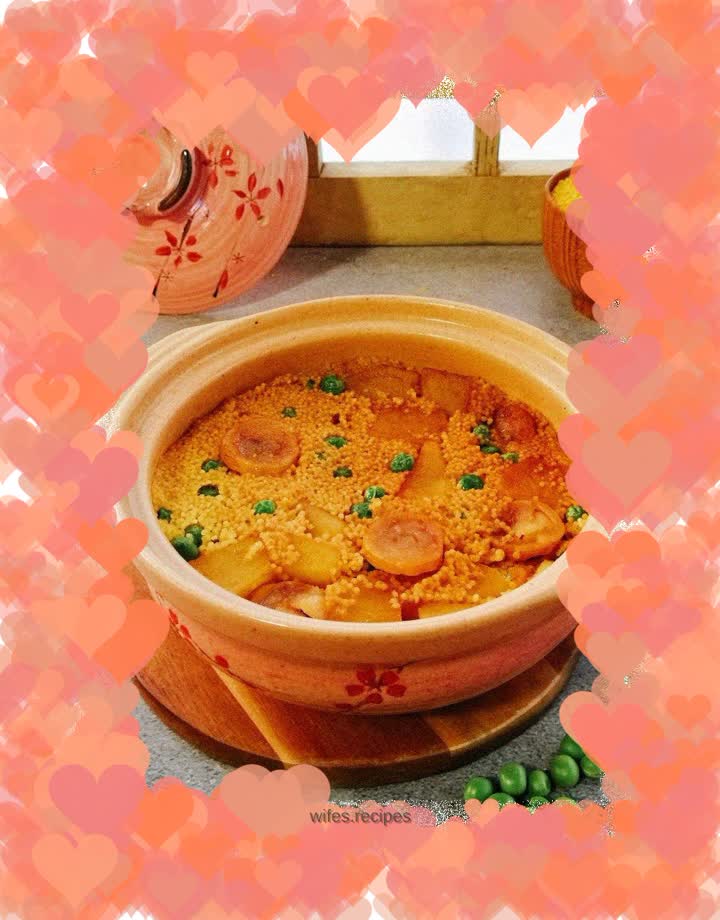 Super simple stewed rice with potatoes and sausages, cooked in one pot