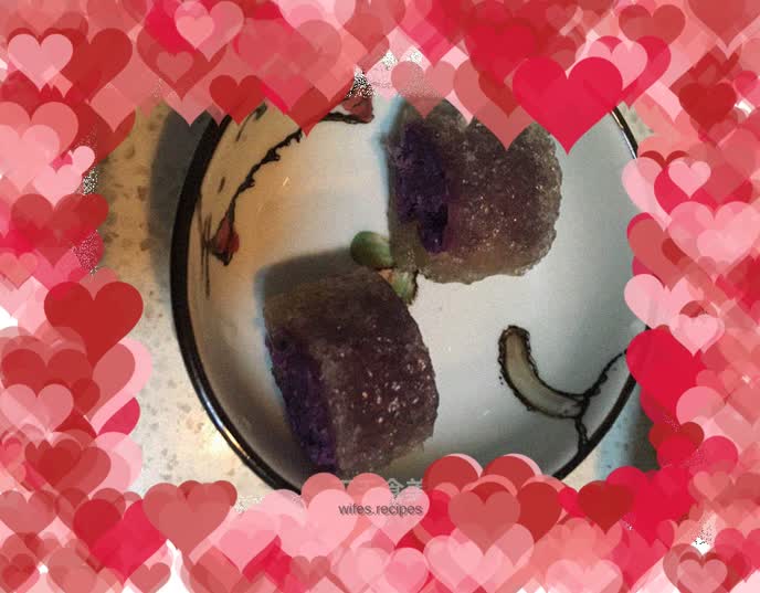 Crystal Purple Potato Rolls