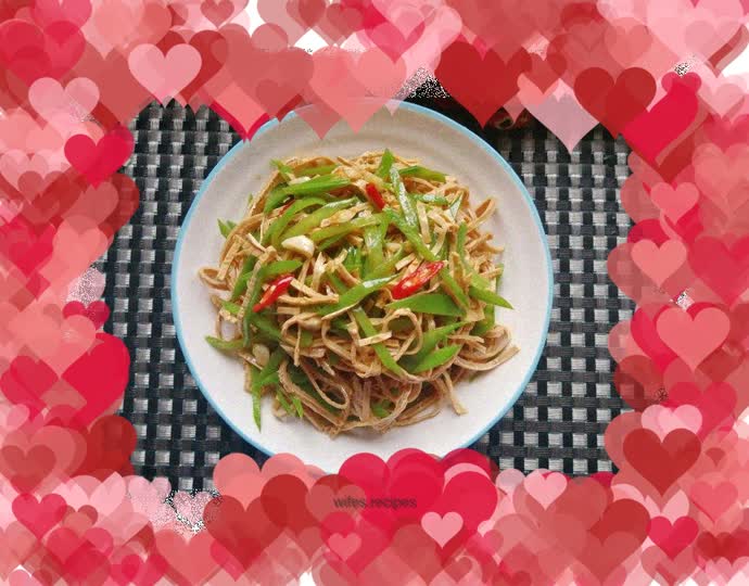 Snow peas mixed with shredded tofu