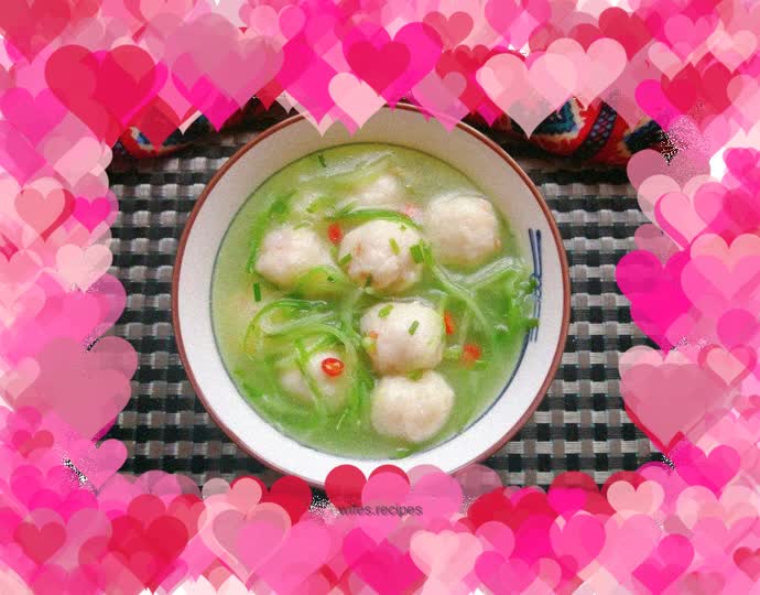 Green radish and shrimp ball soup