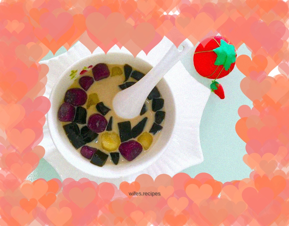 Grass jelly and taro balls