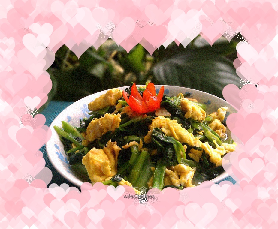 Scrambled eggs with spinach