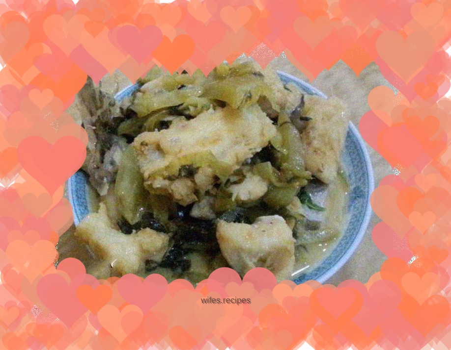 Fried conger eel with pickles