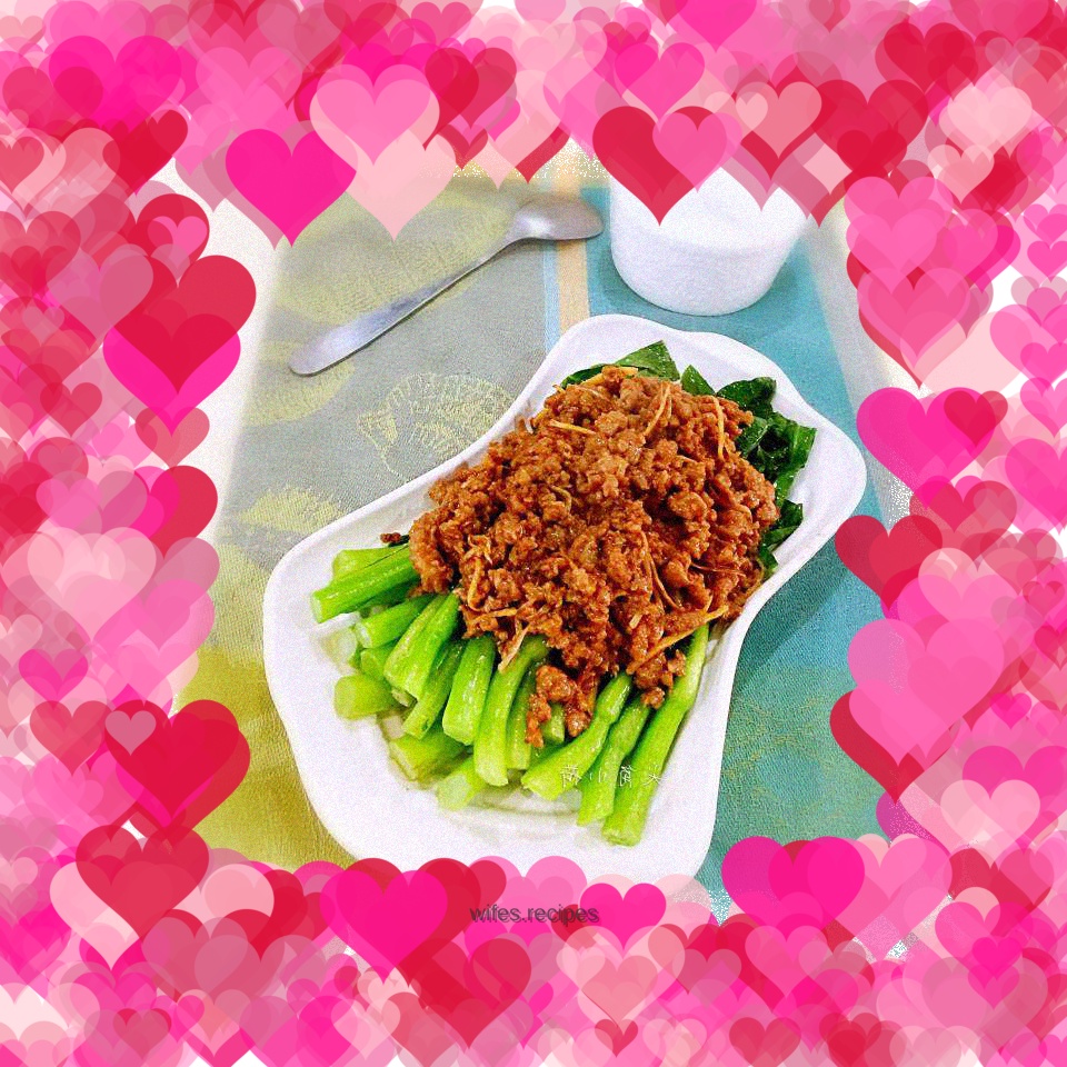 Minced pork and cabbage core