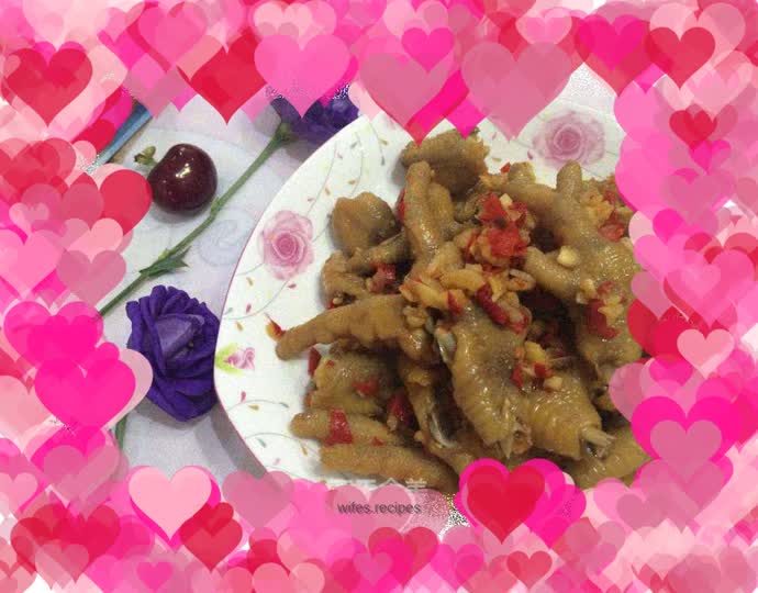Liuzhou style hot and sour chicken feet