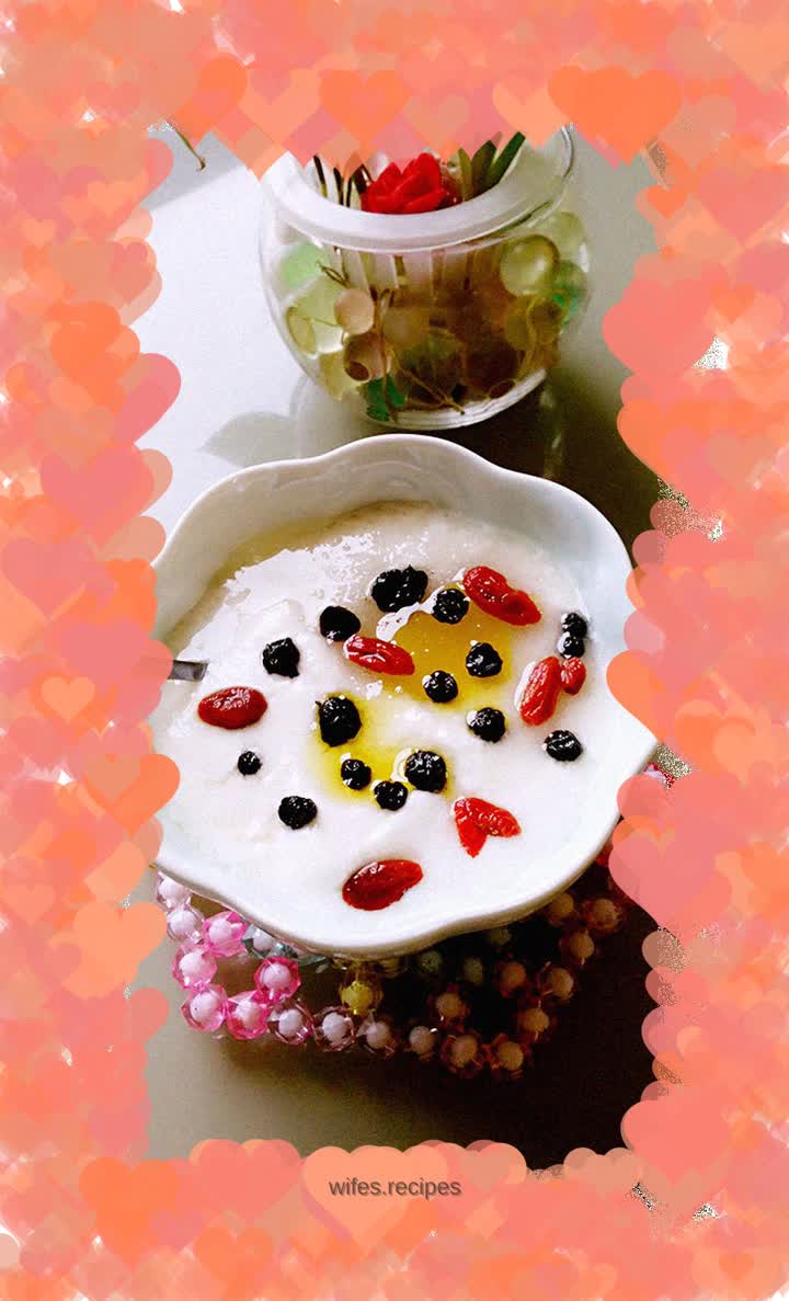 Blueberry and Wolfberry Yogurt