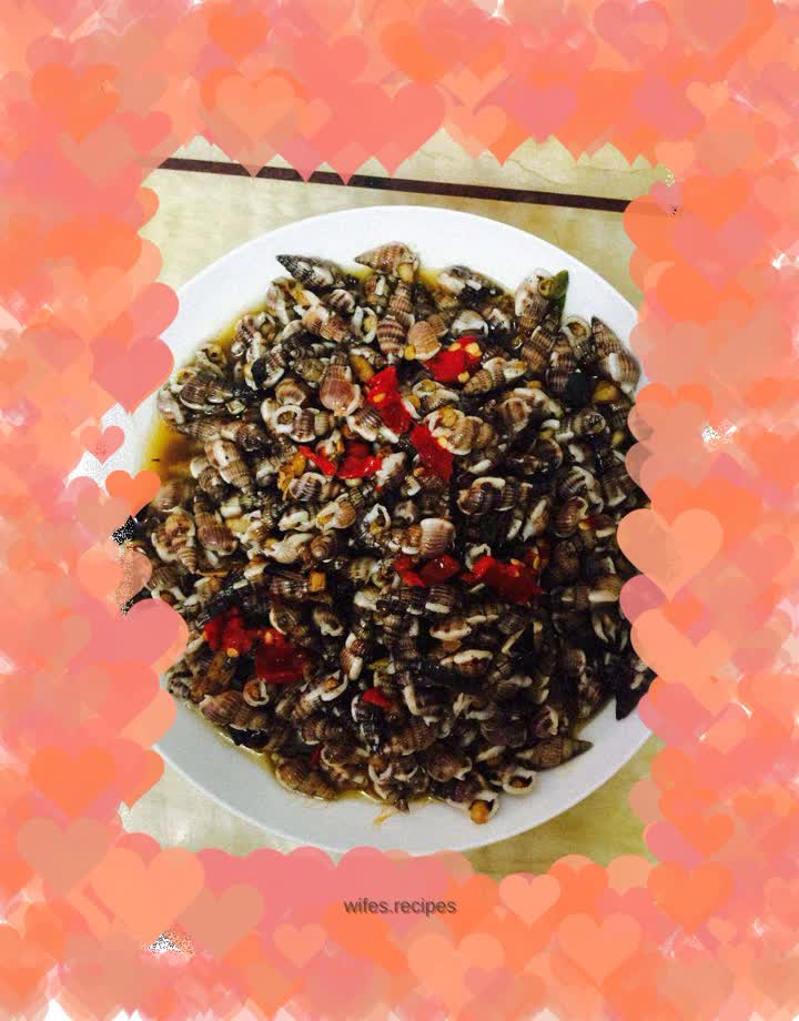 Spicy fried sea snails