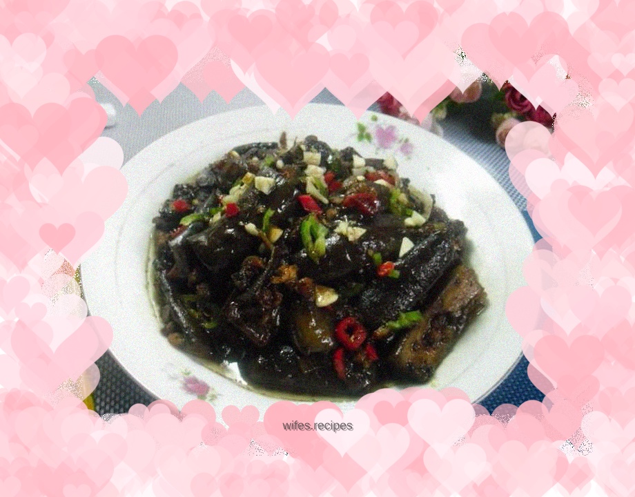 Sauce-flavored minced pork and eggplant