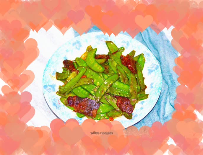 Stir-fried sausage with snow peas