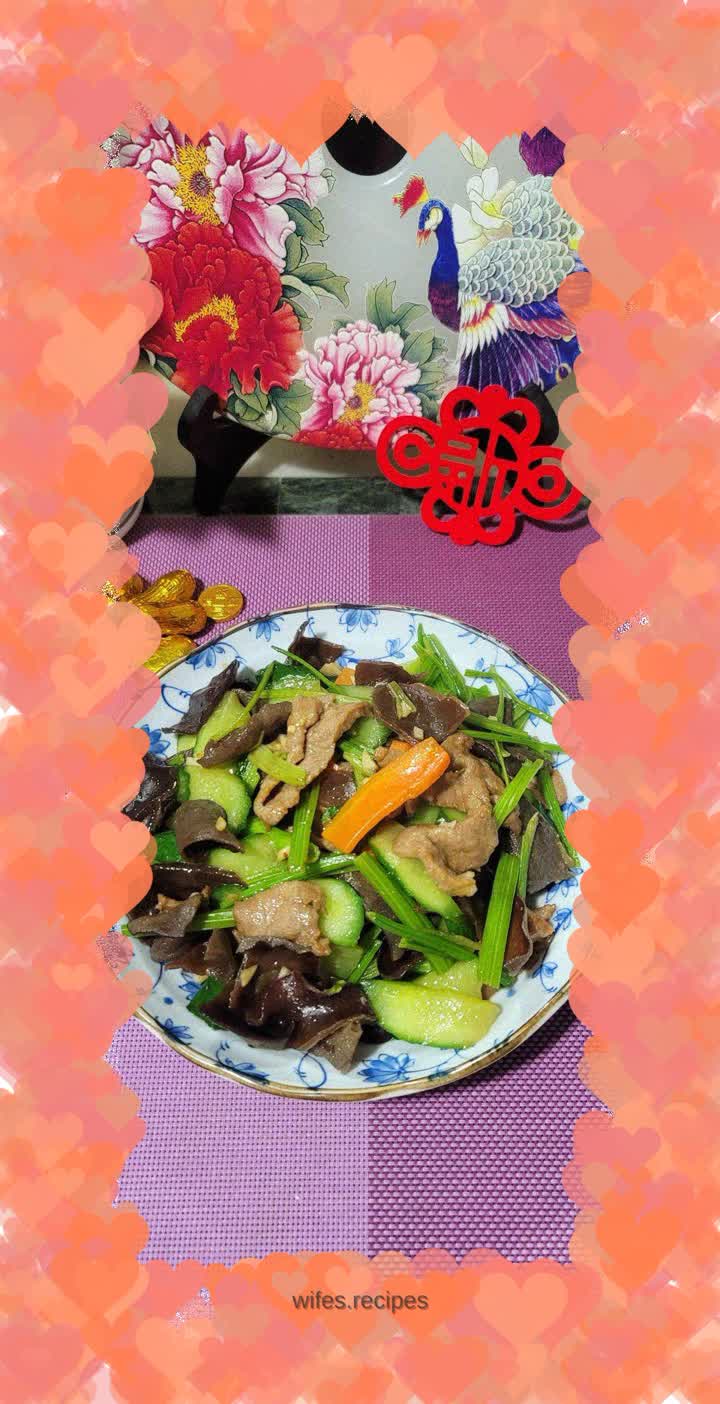 Stir-fried Pork Slices with Cucumber and Fungus